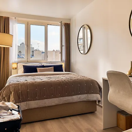 Apartment Parisien Au Coeur De Montparnasse *