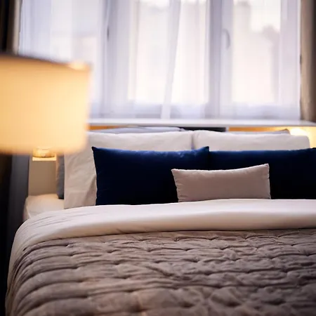 Parisien Au Coeur De Montparnasse Apartment